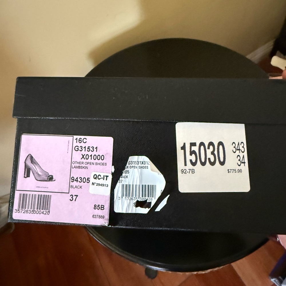 CHANEL Black Leather Lambskin Peep-Toe Pumps with Chain Trim with BOX - Picture 6 of 6
